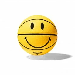 MARKET BASKETBALL DISPLAY STAND